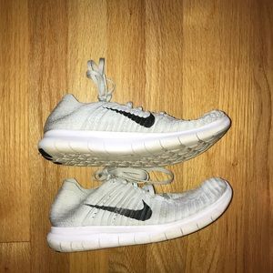 Nike Free RN Flyknit white shoes size 8